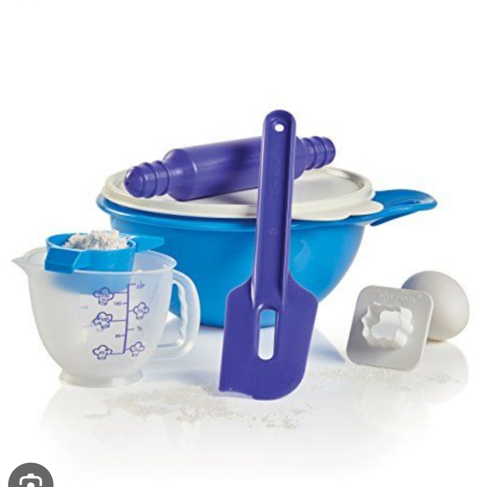 Tupperware Kids Basic Baking Set New - Picture 1 of 2